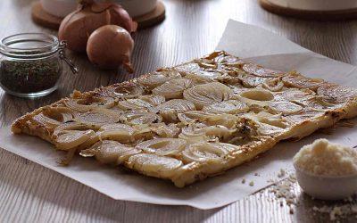 Tarta tatín de cebolla
